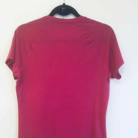 Woman’s Smartwool Short Sleeve T-shirt - Picture 11 of 11